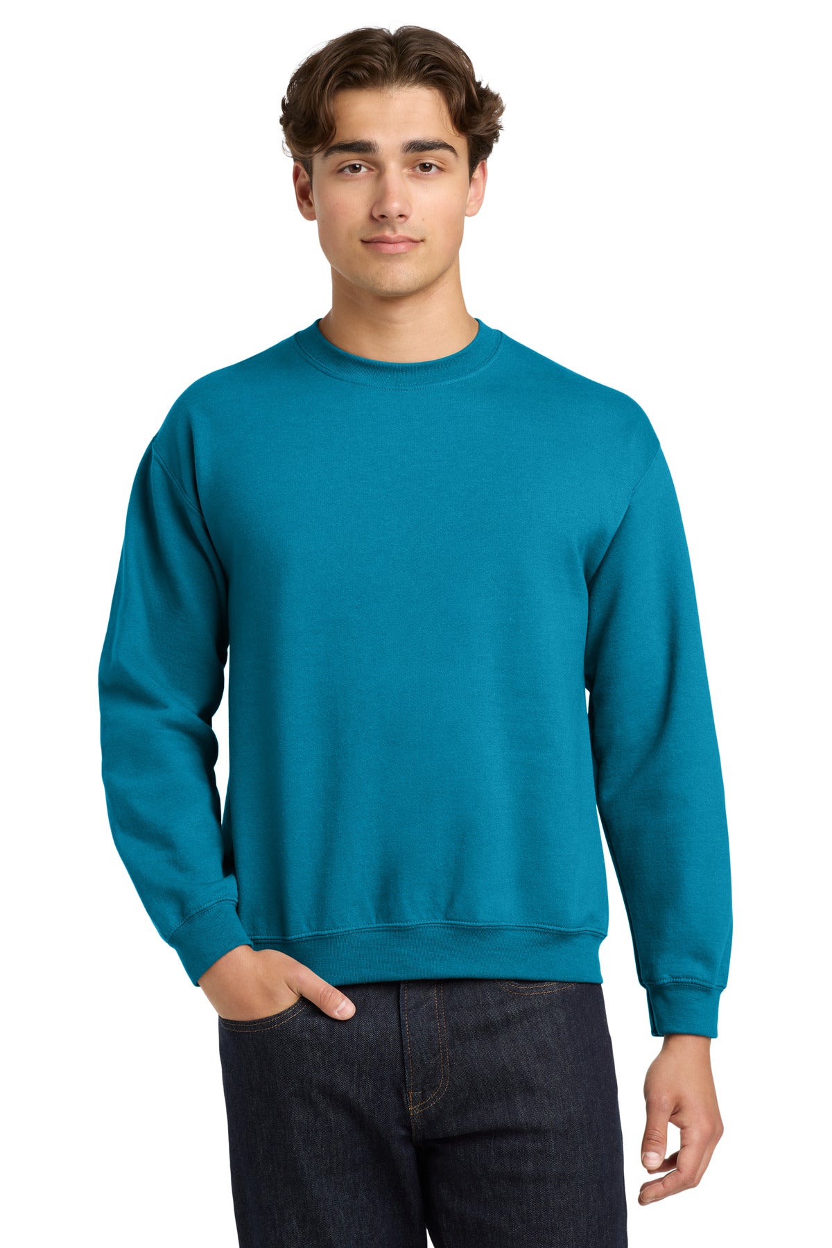 Gildan Heavy Blend Crewneck Sweatshirt. 18000